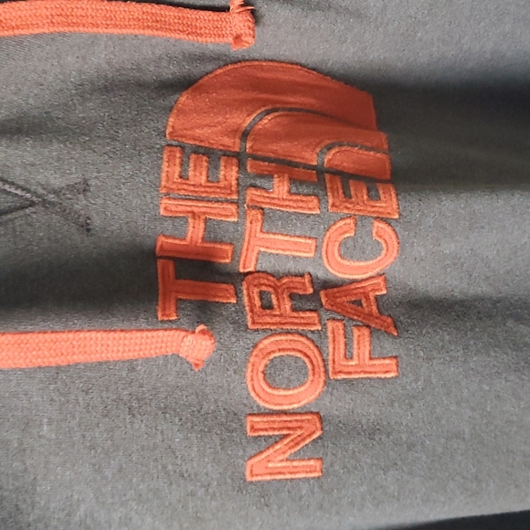 North Face Hoodie Size L - Picture 3 of 4